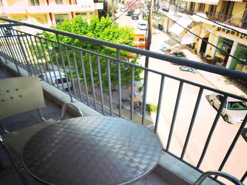 Efstratios Hotel Лутра-Эдипсу Экстерьер фото
