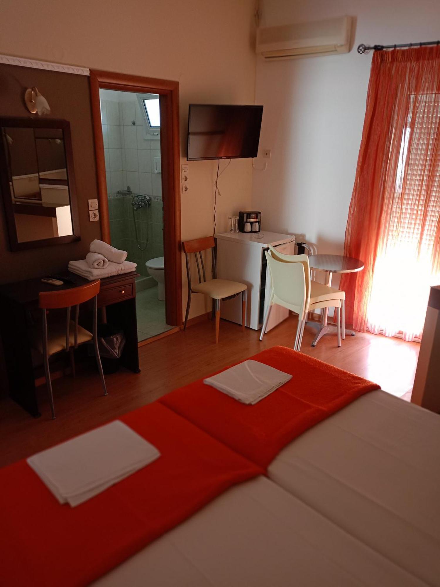 Efstratios Hotel Лутра-Эдипсу Экстерьер фото