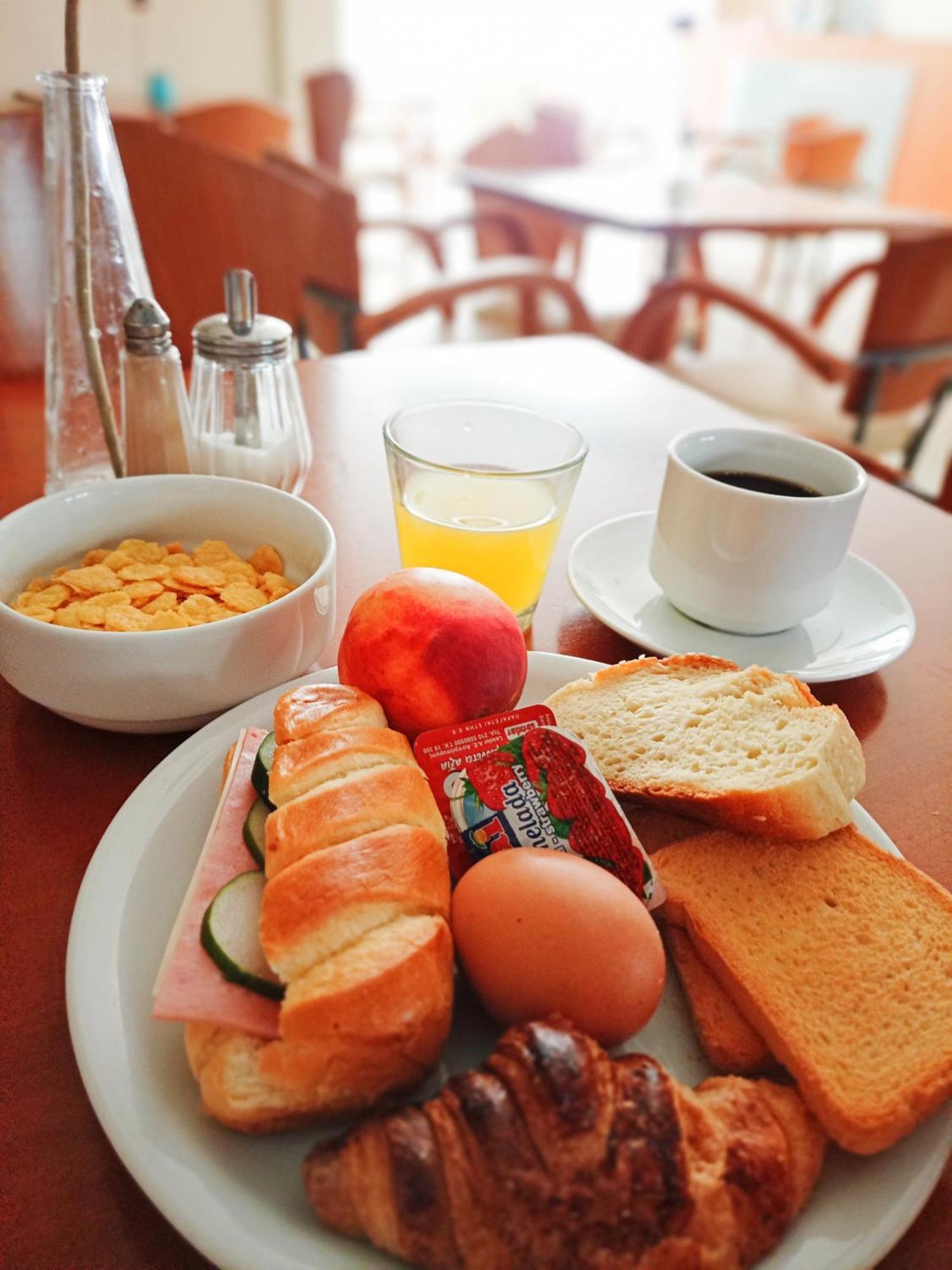 Efstratios Hotel Лутра-Эдипсу Экстерьер фото